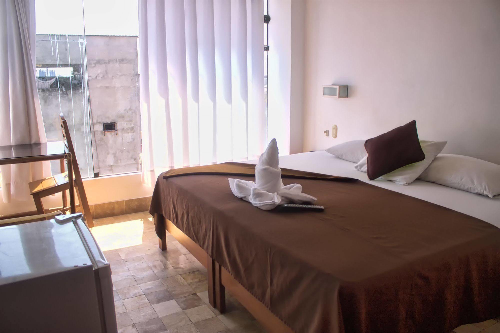 Amazon Hotel อีกีโตส ภายนอก รูปภาพ