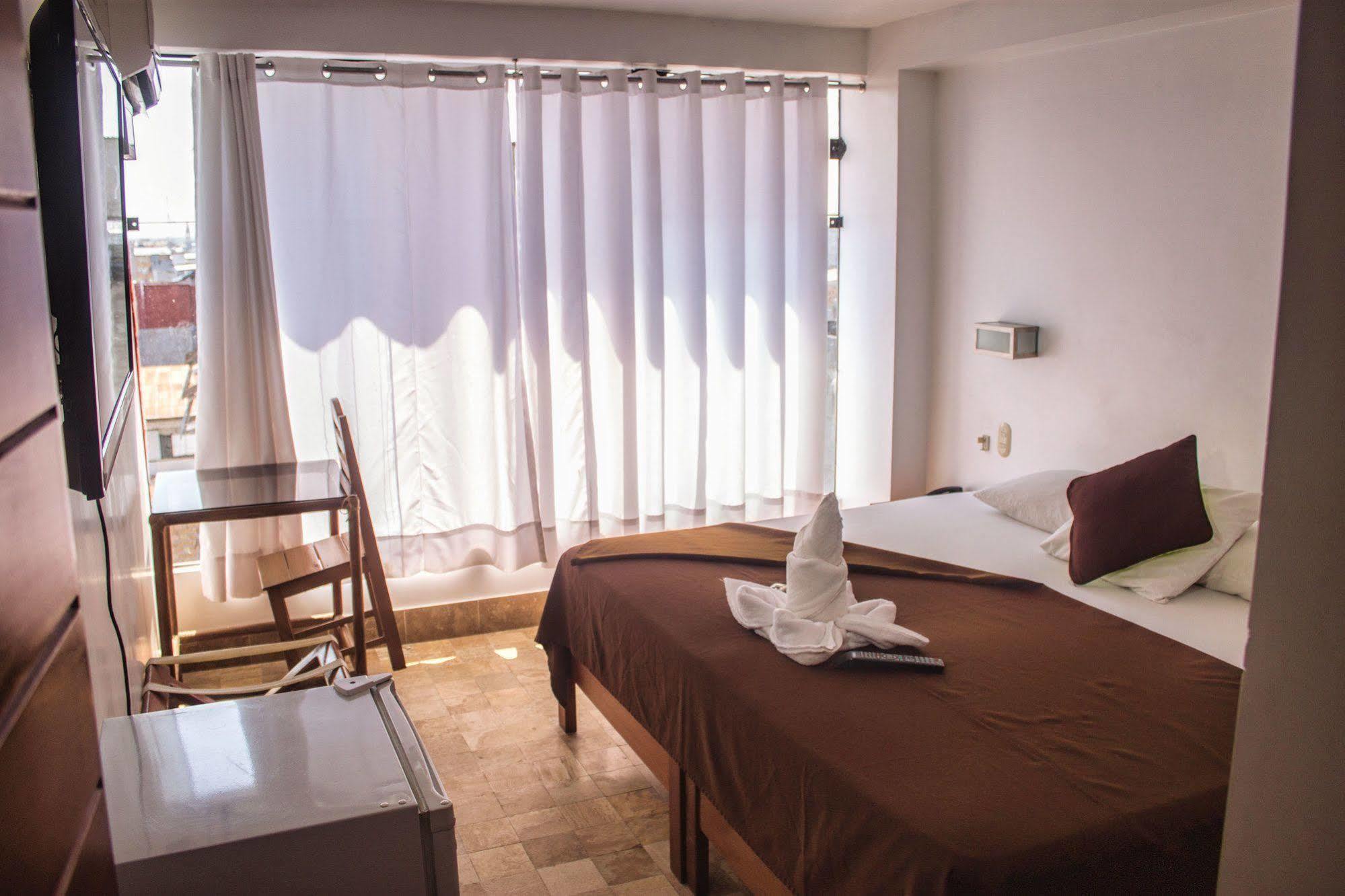 Amazon Hotel อีกีโตส ภายนอก รูปภาพ